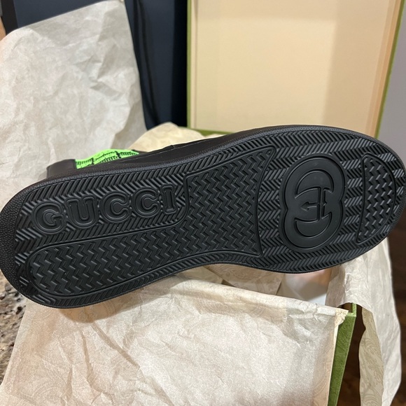 Gucci GG Supreme Slip-On Ankle Boots - Picture 11 of 14